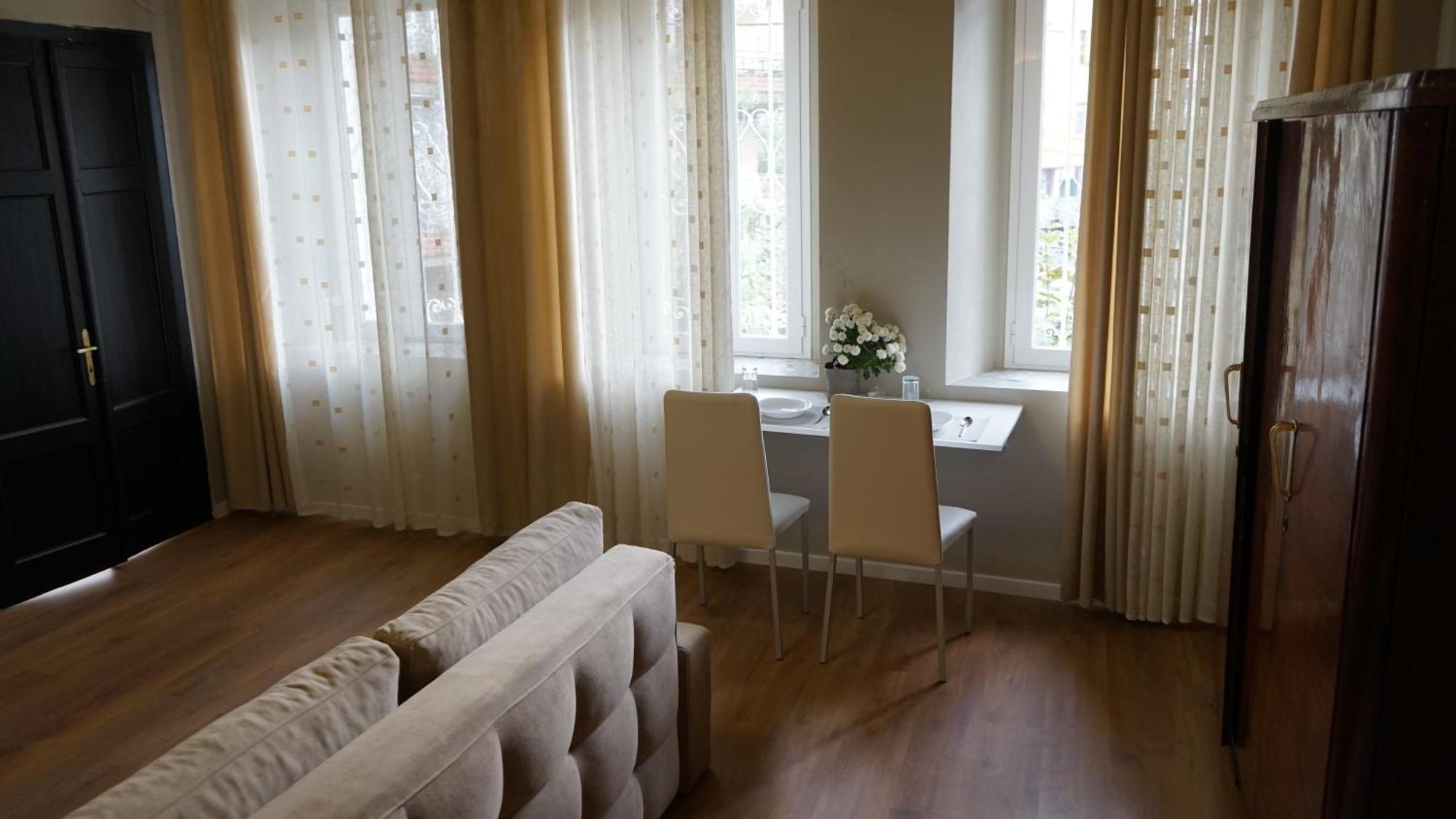 Rroji Villa *